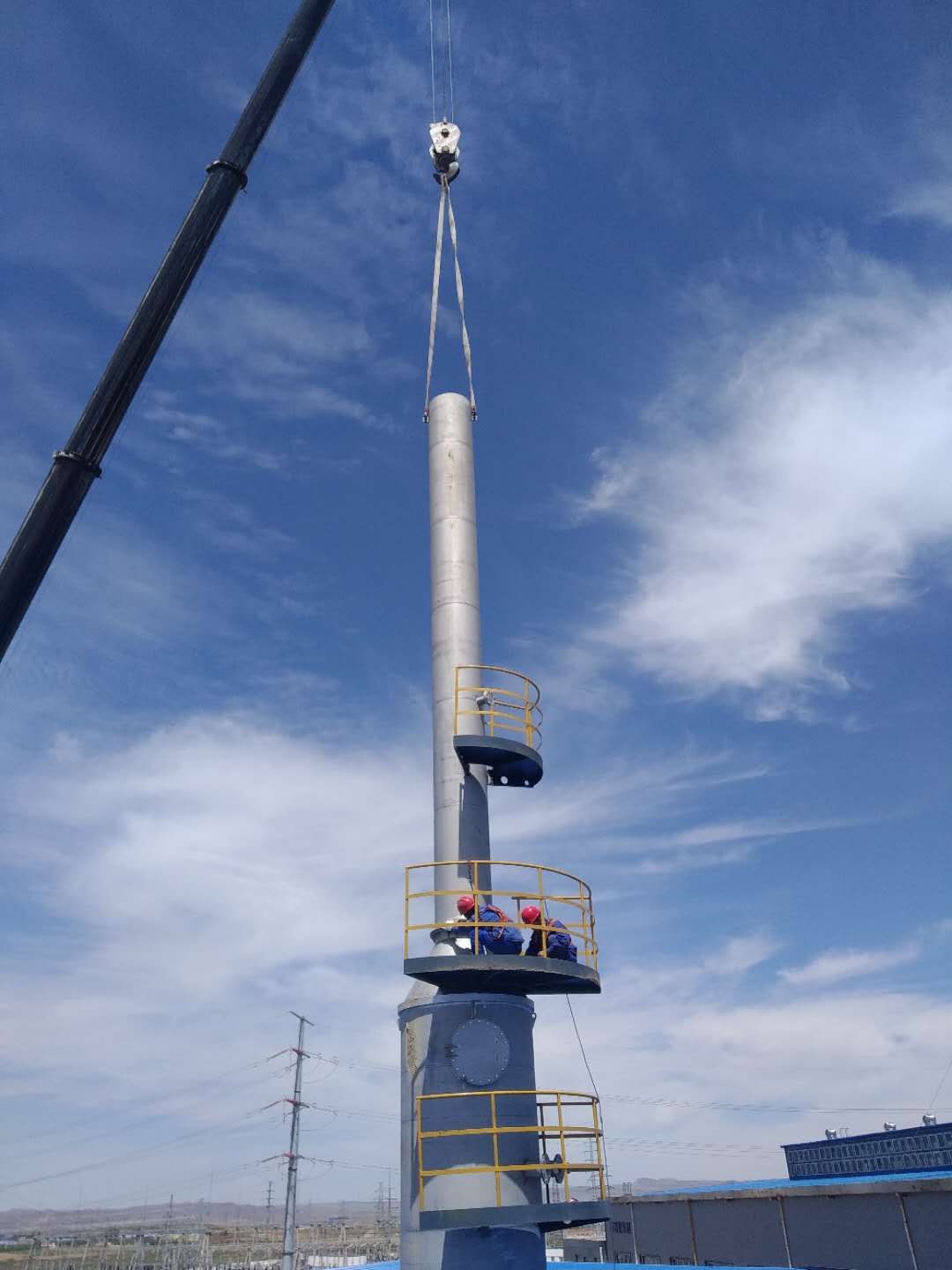 The installation of exhaust gas incineration and desulfurization system was successfully completed